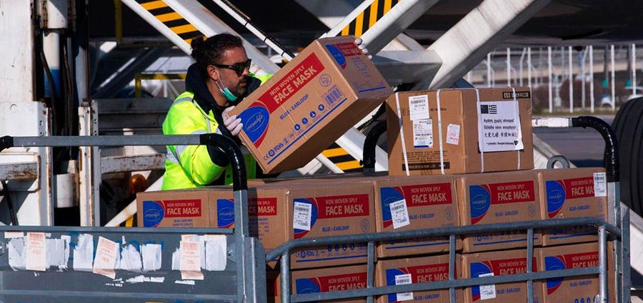 Пиратство по-американски: «евроатлантическая солидарность» закончилась кражами масок