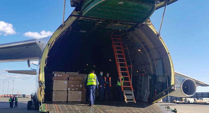 Россия несет жизнь. Зачем мы помогли Западу в борьбе с пандемией