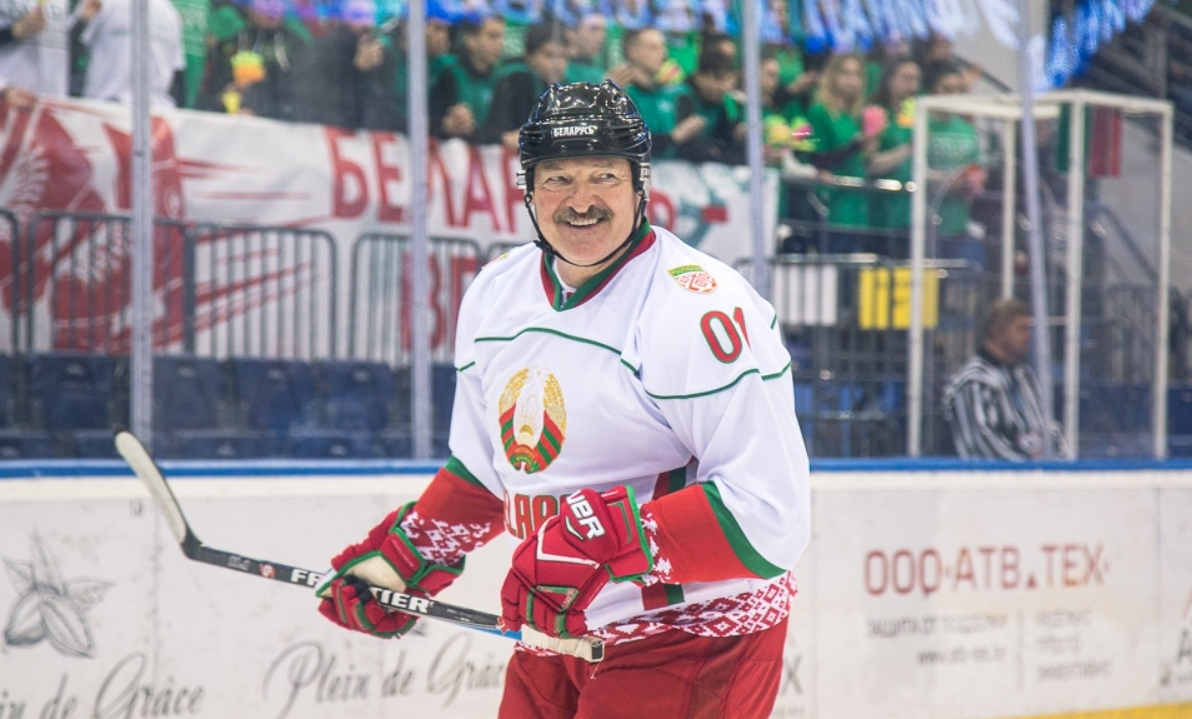 Коронавирус ломает модель «вечного Лукашенко»