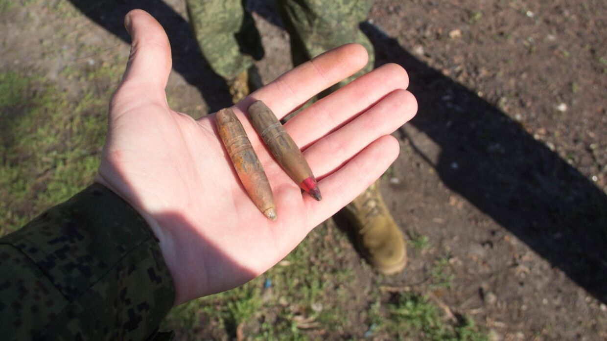 Донбасс сегодня: сотни солдат бегут из ВСУ, украинские снайперы тренируются на жителях ДНР