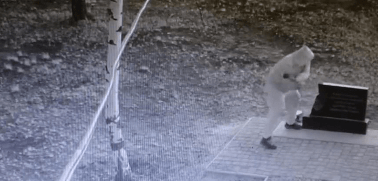 Подпольщики уничтожили памятник карателям Донбасса