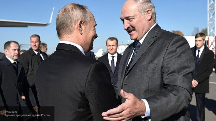 «Пусть вступают в состав России»: Коротченко резко высказался о просьбе Беларуси по газу