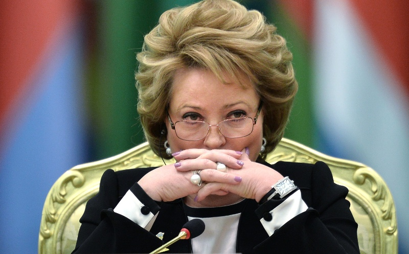 Замминистра МВД влетело от Матвиенко за паспорта для выходцев с Украины