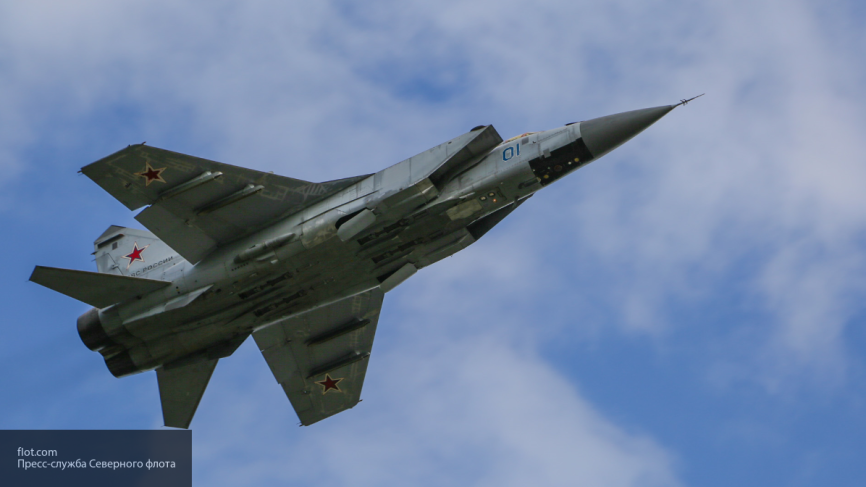 Появилось видео "воздушного" приветствия пилота МиГ-31 в адрес F-16 НАТО