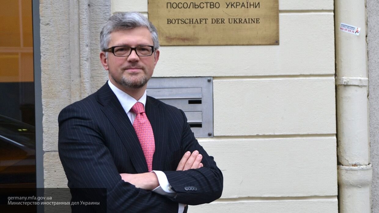 Украинский посол отказался участвовать в возложении венков вместе с коллегой из России