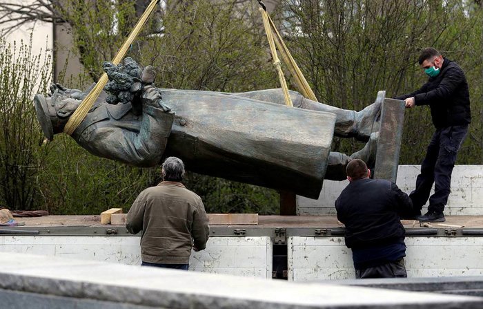 Спецоперация США в Праге продолжается: Европу втягивают в новое противостояние с Россией