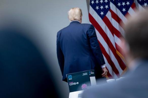 У Трампа сдают нервы. Президент США психанул и ушел с пресс-конференции