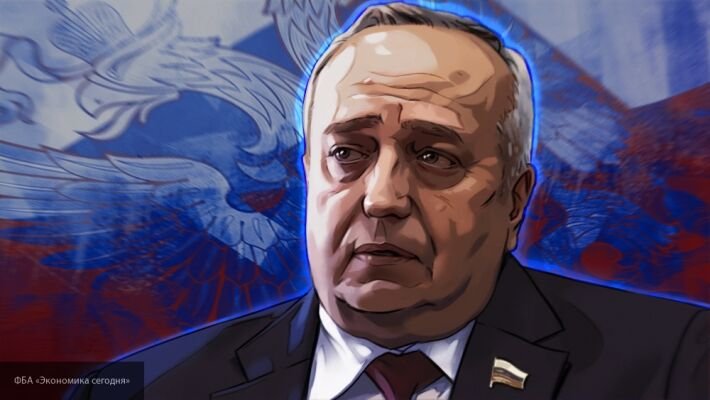 «Пора забыть о толерантности»: Клинцевич считает, что РФ стоит действовать жестче с Польшей