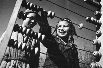 В Таджикистане и Узбекистане истребляют следы русской культуры