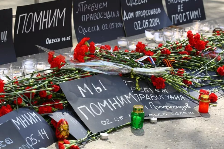 Подлецы снова рядили Одессу в вышиванку. Не налезла