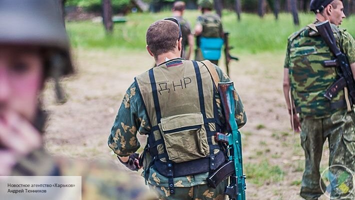 Украинский министр Резник заявил, что Киев должен разоружить Донбасс к августу