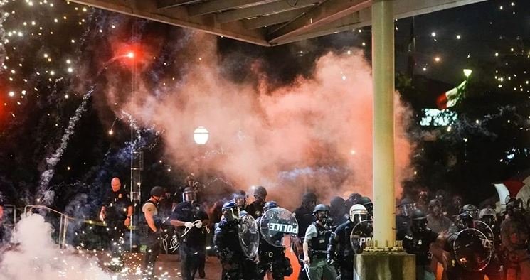 Время ответить на главный вопрос американского восстания