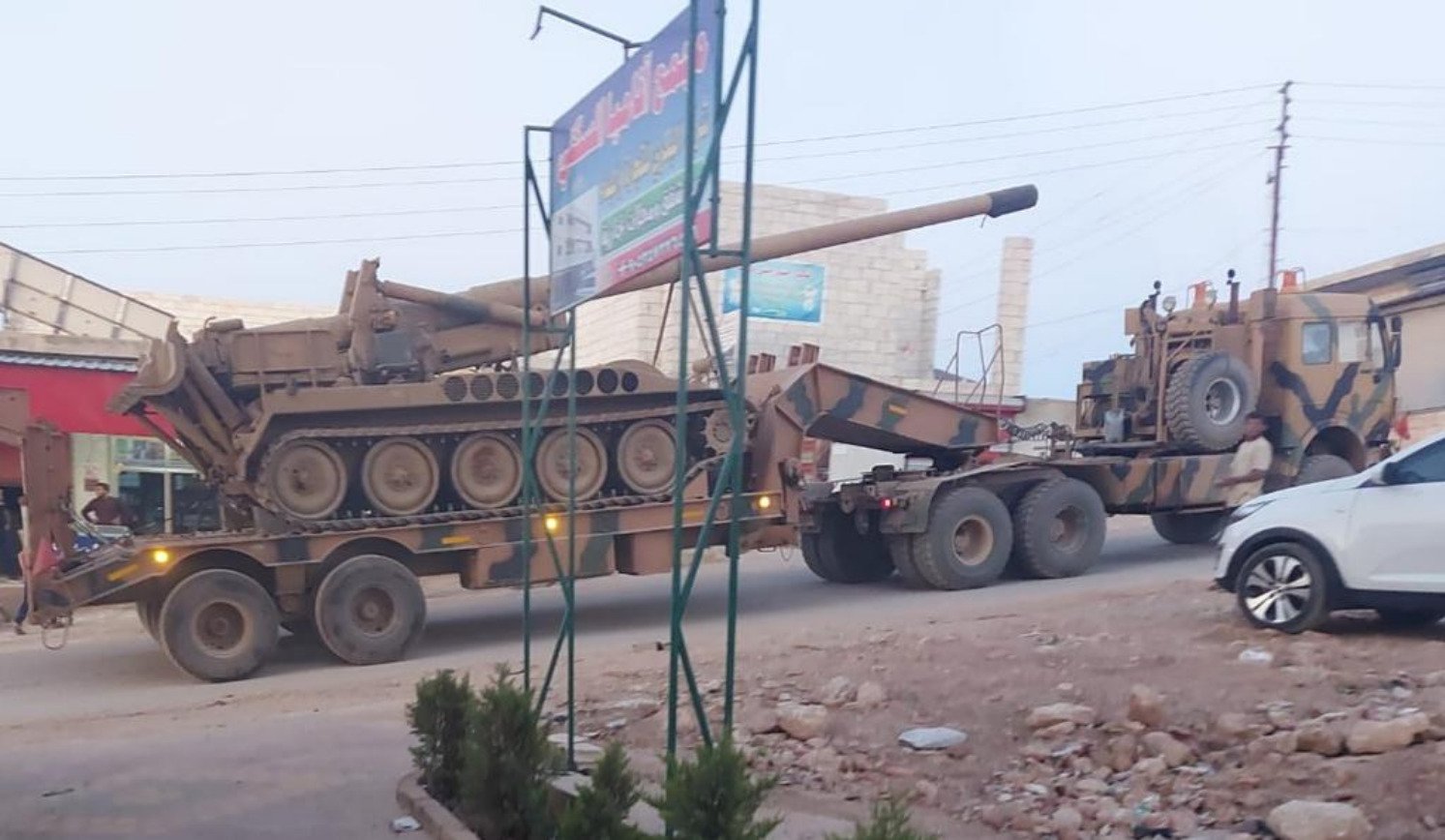 Турция перебросила в Сирию САУ с пушками необычного калибра