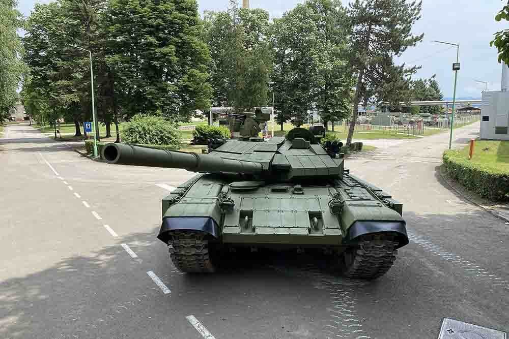 Одну из лучших зарубежных версий Т-72 представили в Сербии