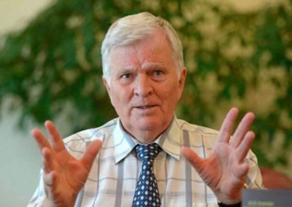 На Украине на фейках воспитано уже два поколения. Интервью с Петром Толочко