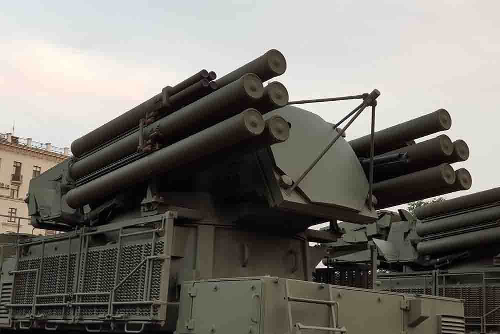 "Панцирь-СМ" с новейшими мини-ракетами замечен на репетиции парада