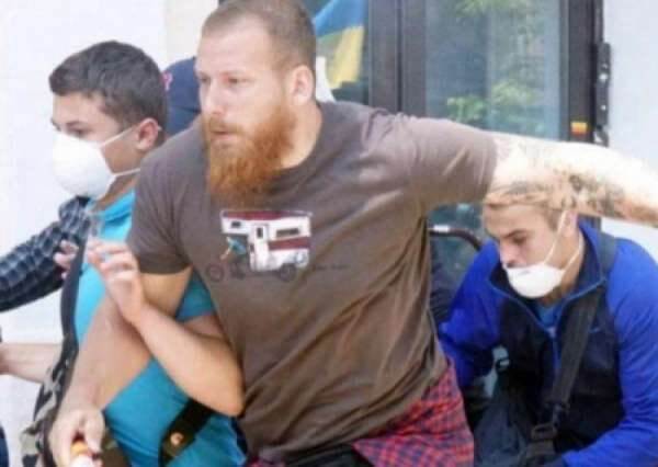 Праворадикалы объявили войну сторонникам Шария