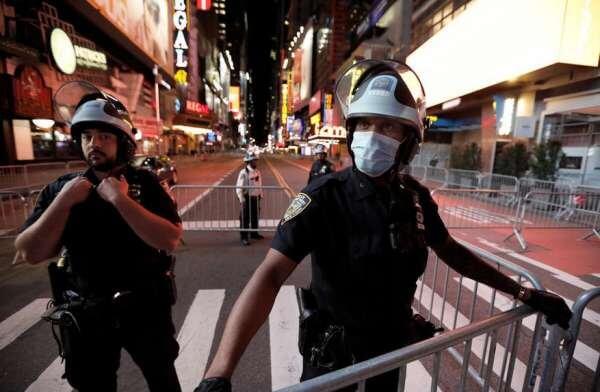 Теперь в США протестуют и сами полицейские: убившему Брукса светит пожизненное или смертный приговор