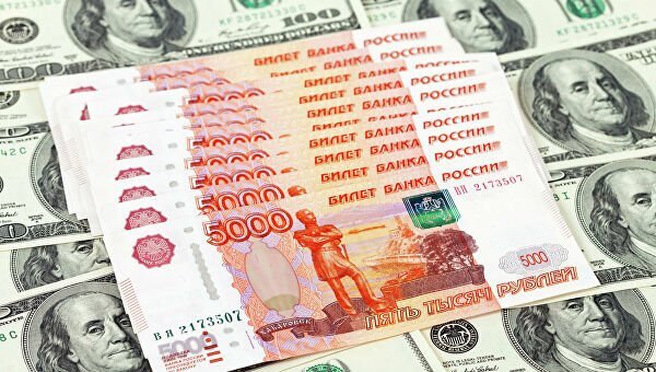 США и Россия загоняют друг друга в валютную ловушку