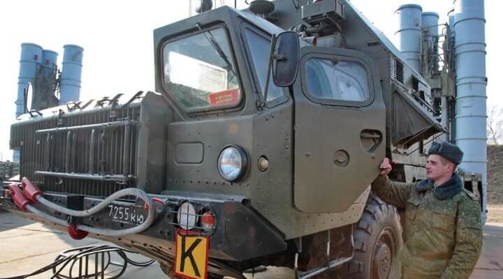 Зенитные ракетные комплексы С-300 уезжают из Бреста на капремонт