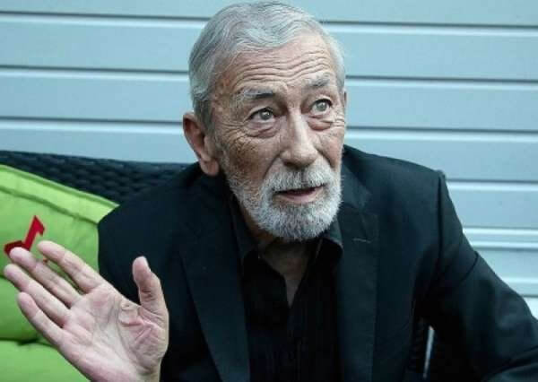 Кикабидзе тянет в Москву, но он не поет «тем людям, которые тебя хотят побить»