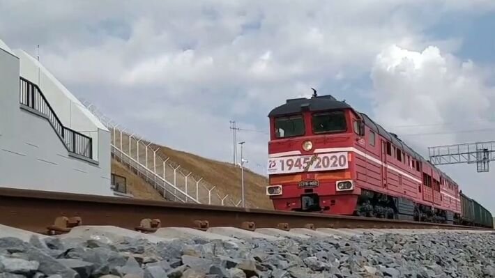 Грузовые поезда поставили крест на украинской товарной блокаде Крыма