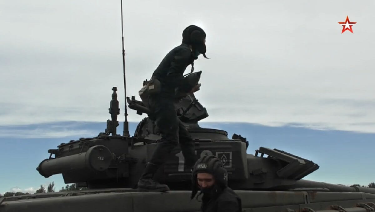 Опубликовано видео танковых баталий под Оренбургом