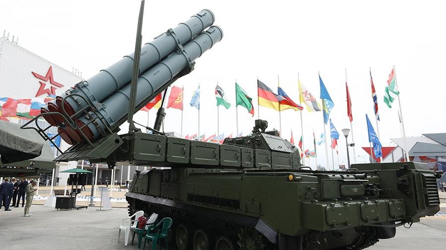 Россия подняла по тревоге армию: Путин объявил масштабные учения