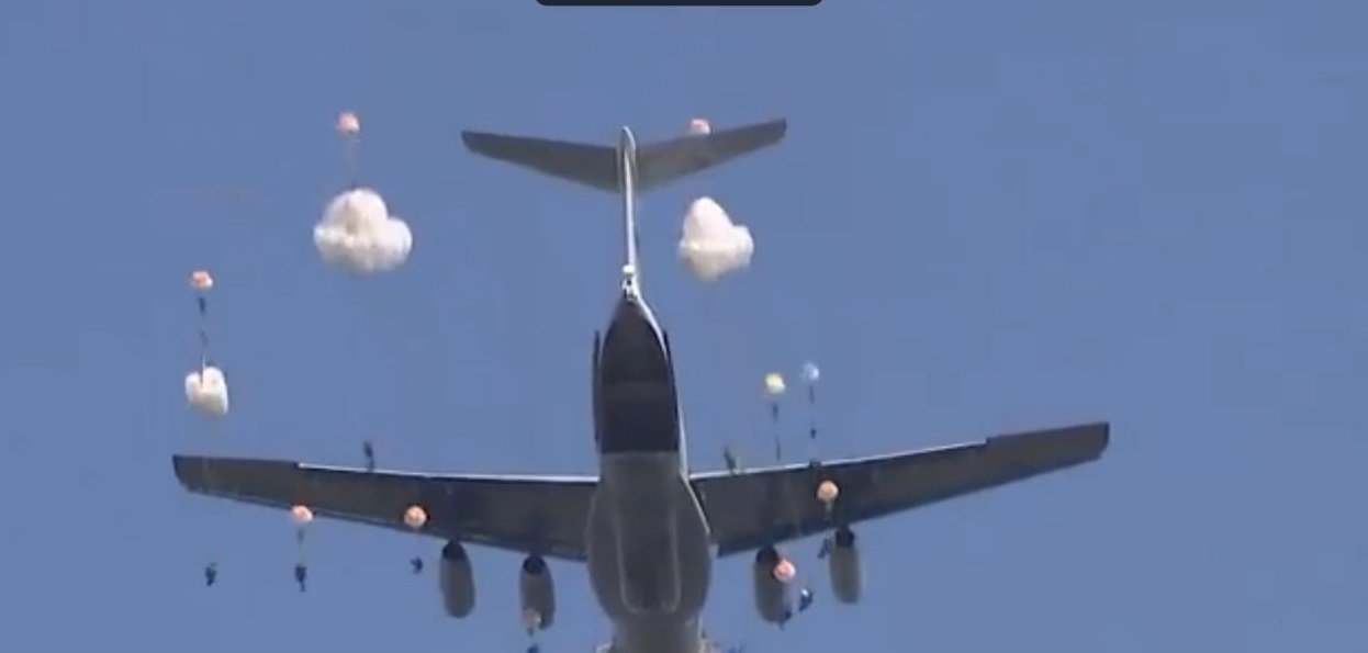 Минобороны РФ опубликовало видео масштабных учений ВДВ в Рязанской области