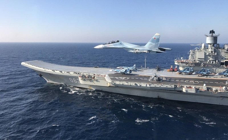 Неизлечимая боль шароварников. ТАВКР «Адмирал Кузнецов» не достался ВМС Украины