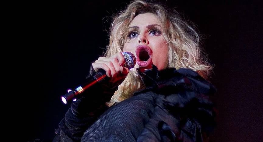 Страшная Лобода и опасная лабуда