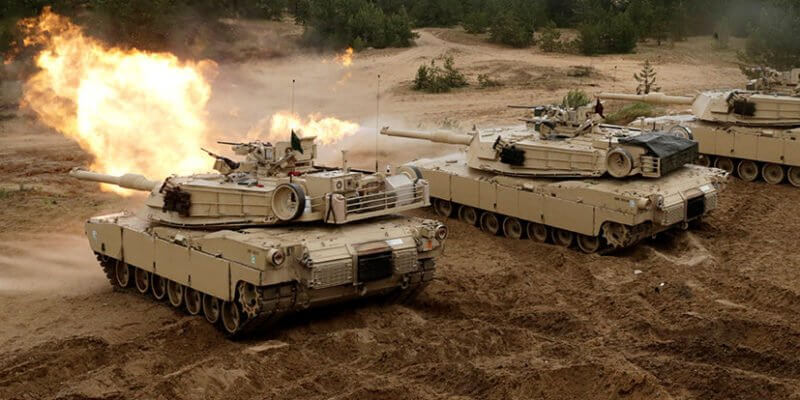 Латвия хочет размещать войска США за российские деньги