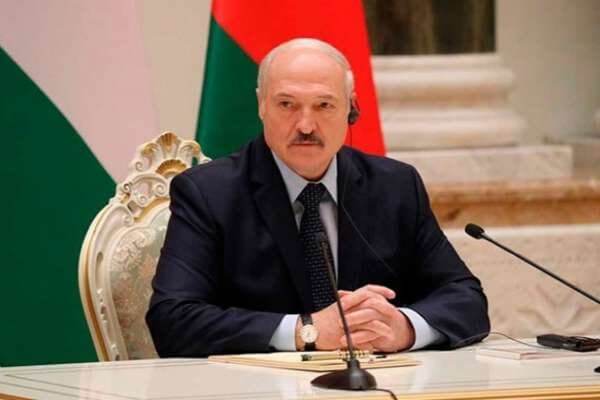 Путин выбрал жесткий сценарий в отношении Лукашенко – политолог