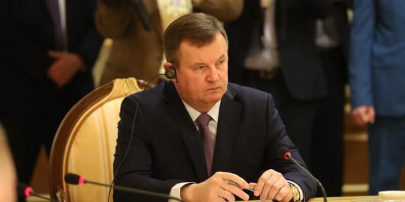 Равков: новейшая история Беларуси помнит как минимум шесть попыток цветных революций