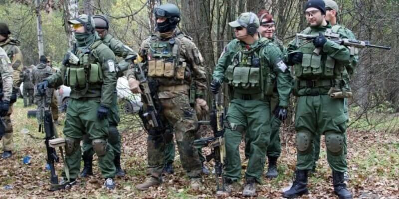 Киев предупредил Минск о проникновении с юга еще одной группы «боевиков» — Лукашенко