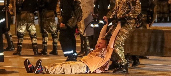 У Лукашенко трое суток подряд избивали схваченных российских журналистов