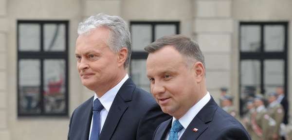 Польша и Прибалтика решили «откусить кусок» от власти Лукашенко