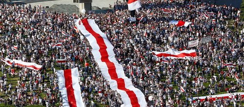 Лукашенко доигрался: В Белоруссии затянули песни пособников гитлеровцев