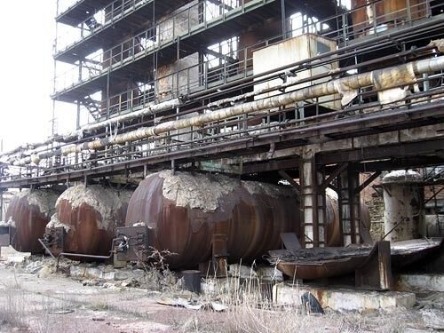 Митингующей Беларуси показали будущее на примере разрушенных заводов Украины