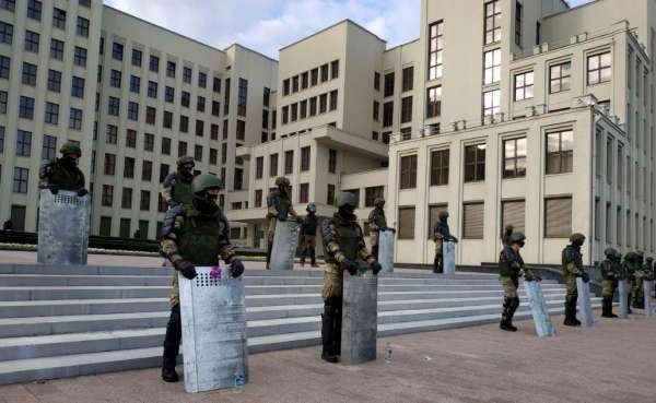 Ходорковский: Похоже Путин готовит ОМОН