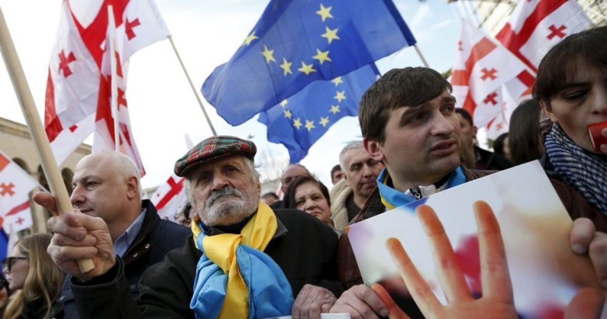 Немецкое Heise: Запад не принес счастья Грузии и Украины