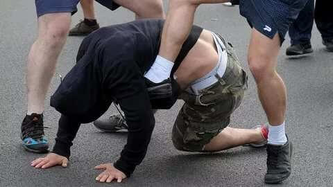 «Новое преступление ужасного режима»: в Москве избит осуждённый за призывы к экстремизму блогер