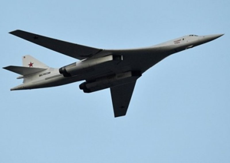 Sina (Китай): что представляет собой Ту-160? Он – худший кошмар НАТО и обладает невероятной мощью!