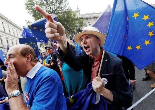 Куда свернет новая сверхдержава ЕС – на Восток или в Америку?