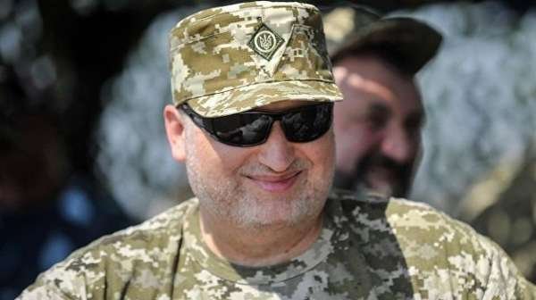 Турчинов призвал убивать представителей ЛДНР, если они прибудут на украинскую территорию