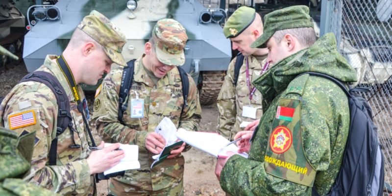 Военное сотрудничество и добрососедство: от слов к делу