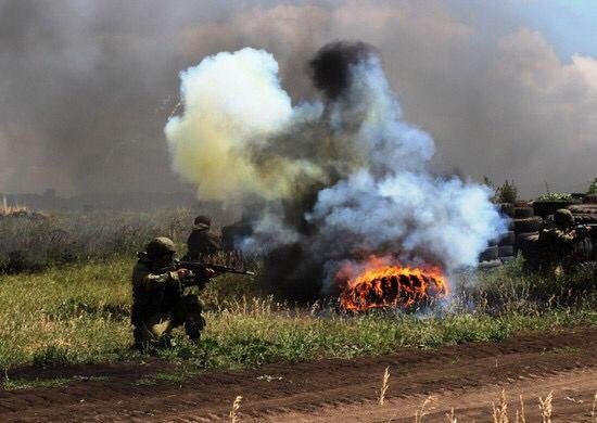 Военные воссоздали на оренбургском полигоне условия локального конфликта