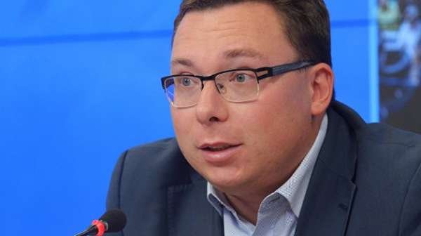 Навальный получил статус «бессмертного» и сделался «сакральным героем» – Олег Бондаренко