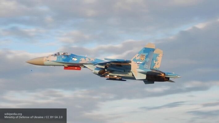 Украину подняли на смех за постановочный ролик о мастерстве летчиков Су-27