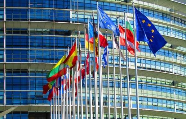 Евросоюз оказался в одном шаге от «Холодной войны-2» с Россией